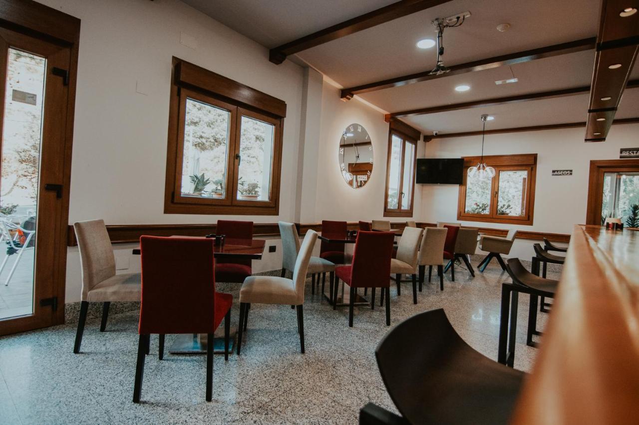 Hotel A Veiga Samos Kültér fotó