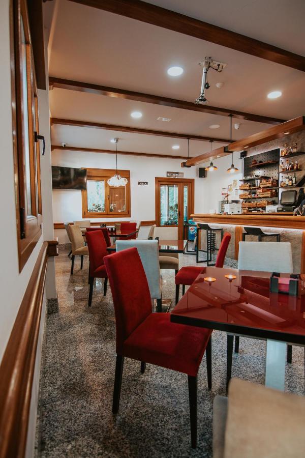 Hotel A Veiga Samos Kültér fotó
