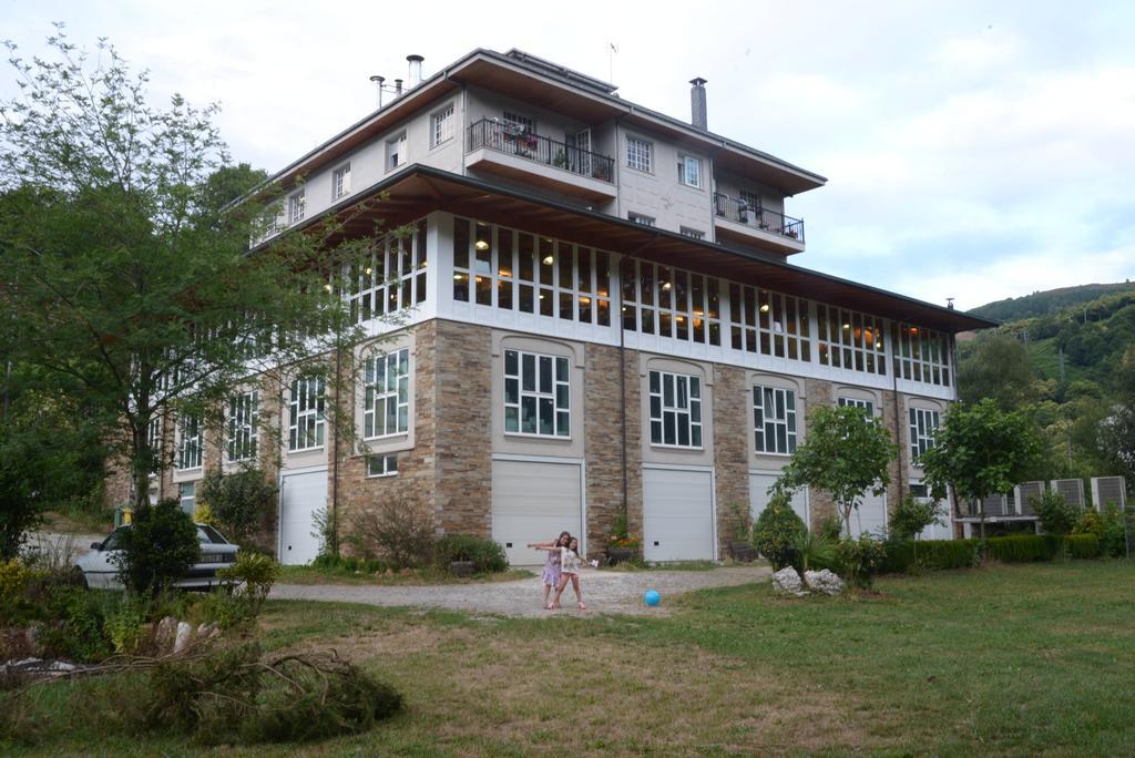 Hotel A Veiga Samos Kültér fotó